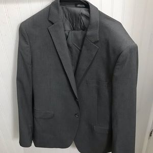 Men’s 44R Suit  w/pants